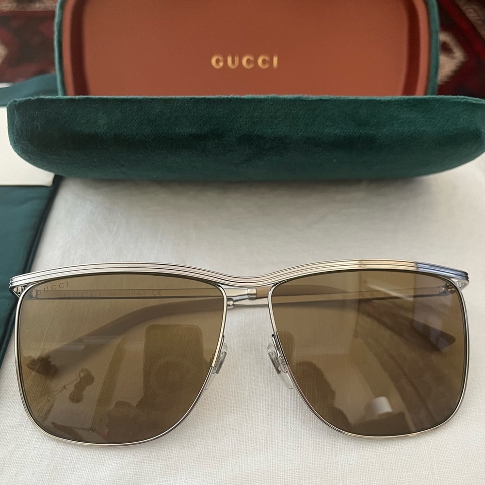GUCCI Sunglasses 🌻